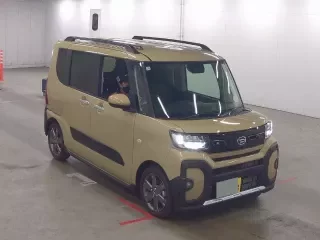 DAIHATSU TANTO FUN CROSS