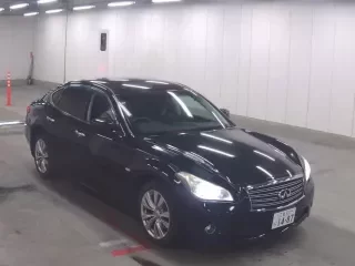 NISSAN FUGA