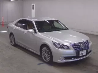 TOYOTA CROWN MAJESTA