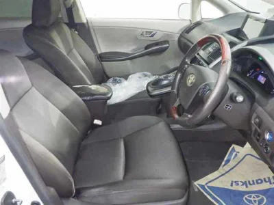 TOYOTA SAI