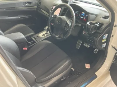 Subaru Legacy B4
