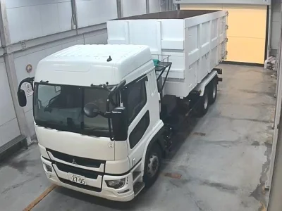 MITSUBISHI FUSO