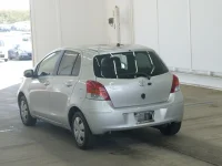 Цена авто Toyota Vitz с аукционов Японии, номер кузова SCP90, пробег 46 000, оценка 2