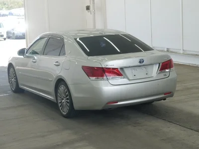TOYOTA CROWN MAJESTA