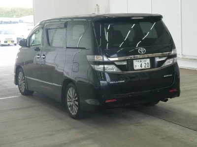 TOYOTA VELLFIRE