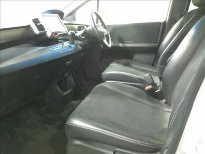 Статистика аукционов Honda Freed Spike