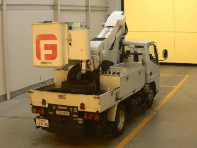 MITSUBISHI CANTER
