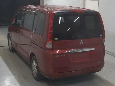 NISSAN SERENA