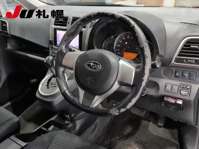 SUBARU TREZIA