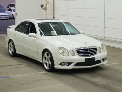 MERCEDES BENZ E CLASS