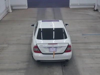 MERCEDES BENZ E CLASS