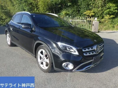 MERCEDES BENZ GLA