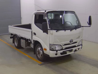 TOYOTA DYNA