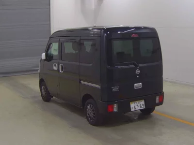 NISSAN CLIPPER VAN