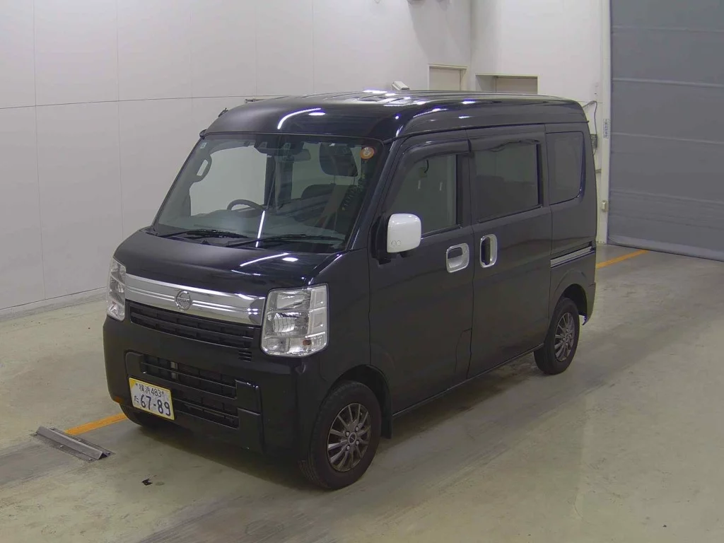 NISSAN CLIPPER VAN