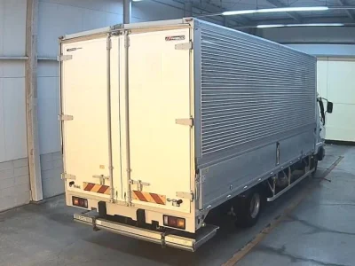 MITSUBISHI FUSO FIGHTER