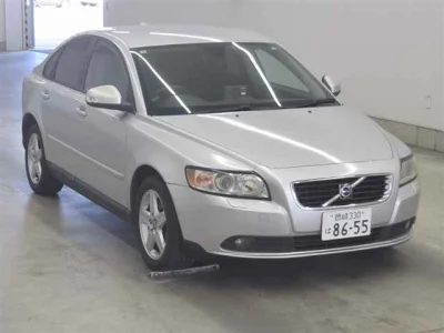 VOLVO S40