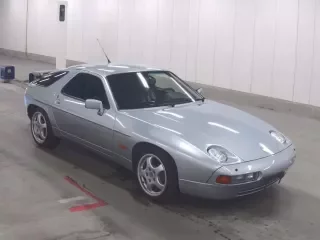 PORSCHE 928