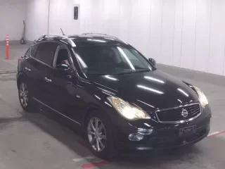 NISSAN SKYLINE CROSSOVER