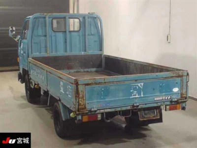 TOYOTA DYNA