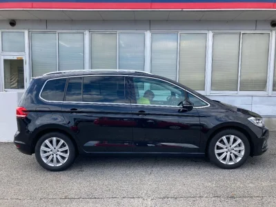 VOLKSWAGEN GOLF TOURAN