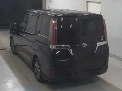 Статистика аукционов Toyota Esquire