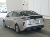 Цена авто Toyota Prius с аукционов Японии, номер кузова ZVW50, пробег 52 000, оценка 2