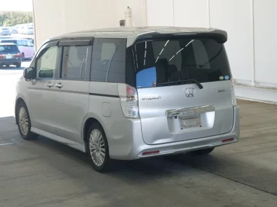 Статистика аукционов Honda Stepwgn