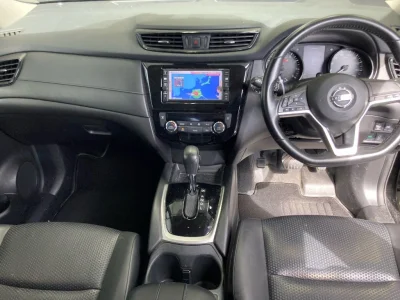 NISSAN X-TRAIL 4