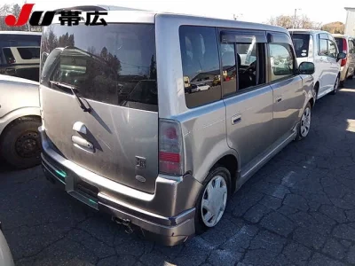 TOYOTA BB