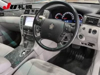 Цена авто Toyota Crown с аукционов Японии, номер кузова GRS182, пробег 112 000, оценка 2