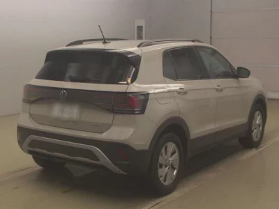 VOLKSWAGEN T-CROSS 1
