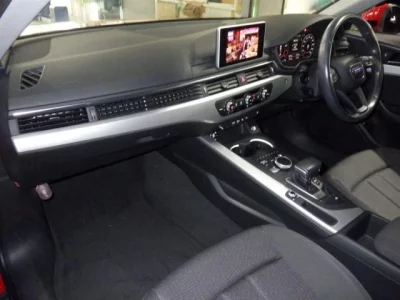 AUDI A4 AVANTE 3