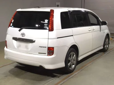 TOYOTA ISIS