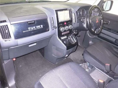 MITSUBISHI DELICA D5