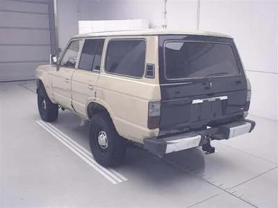 TOYOTA LAND CRUISER 2
