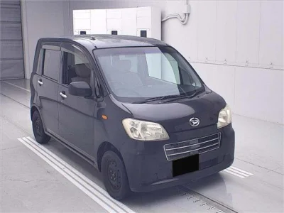 DAIHATSU TANTO EXE 1