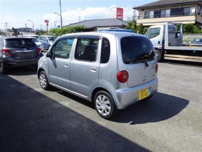 DAIHATSU MOVE LATTE
