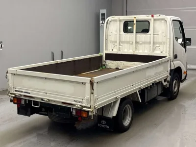 TOYOTA DYNA
