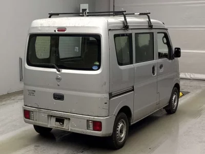 NISSAN CLIPPER VAN
