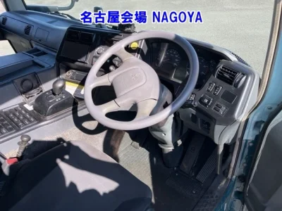 MITSUBISHI FUSO SUPER GREAT