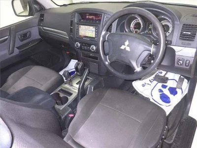 MITSUBISHI PAJERO 3