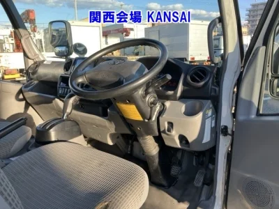 TOYOTA DYNA