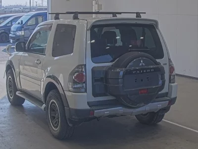 MITSUBISHI PAJERO