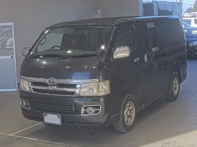 TOYOTA REGIUS ACE VAN
