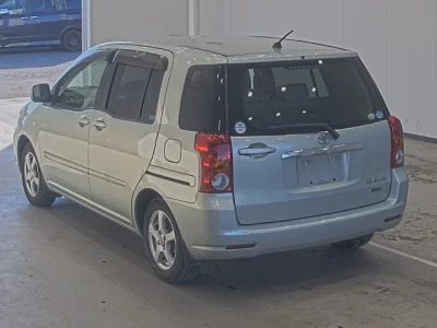 TOYOTA RAUM