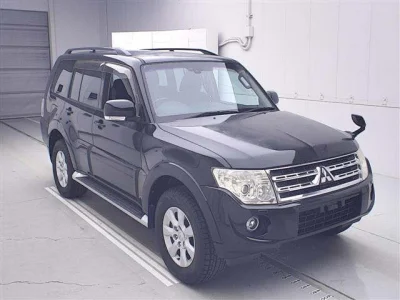 MITSUBISHI PAJERO 1