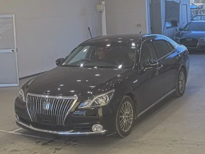 TOYOTA CROWN MAJESTA