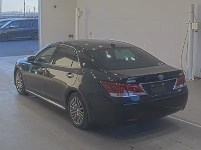 TOYOTA CROWN MAJESTA