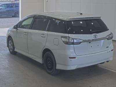 TOYOTA WISH 2